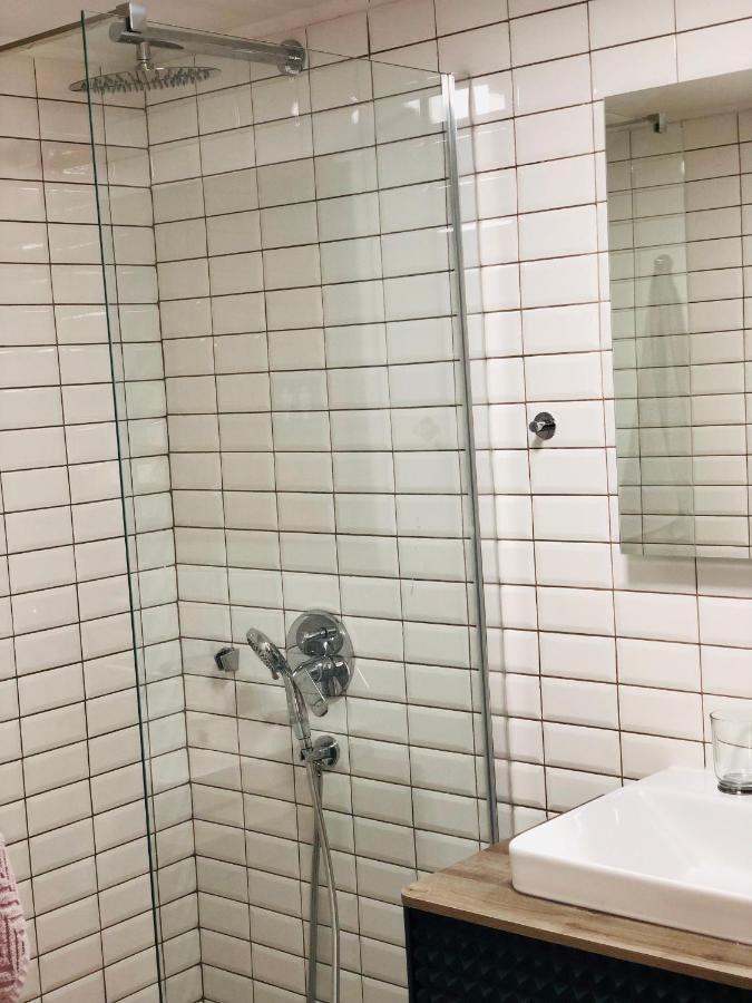 Seayou!***charming 1-bedroom Unit In The Old Center Of *